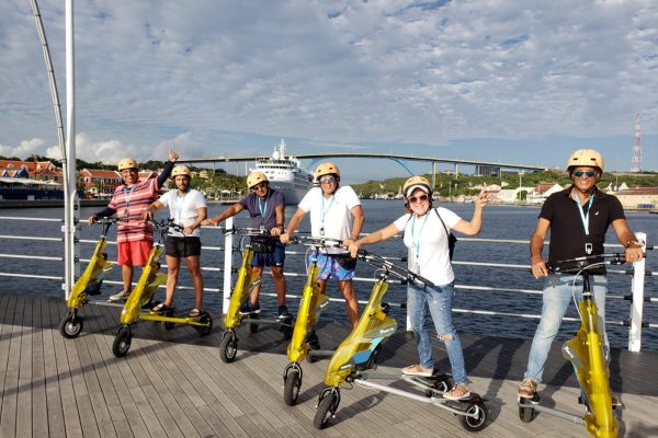 Trikke Tour Curaçao - Emma Bridge