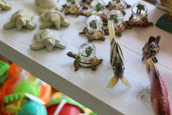 Don Caribe Souvenir Shop Exotic Curaçao Souvenirs