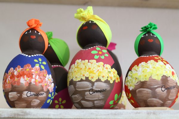 Don Caribe Souvenir Shop Exotic Curaçao Souvenirs