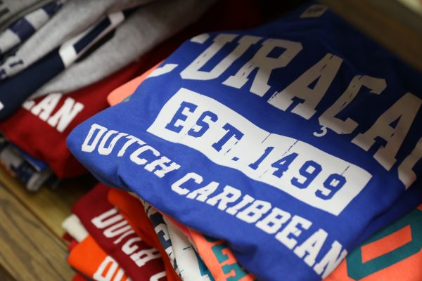 Don Caribe Souvenir Shop Exotic Curaçao Souvenirs